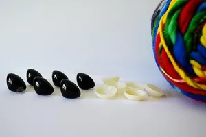 18*13mm Black Triangle safety noses
