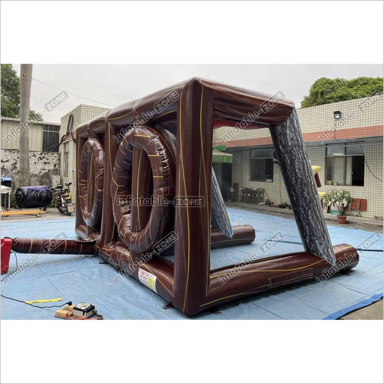 Fun Play Equipment Inflatable Axe Throwing Inflatable Sports Games For Kids And Adults