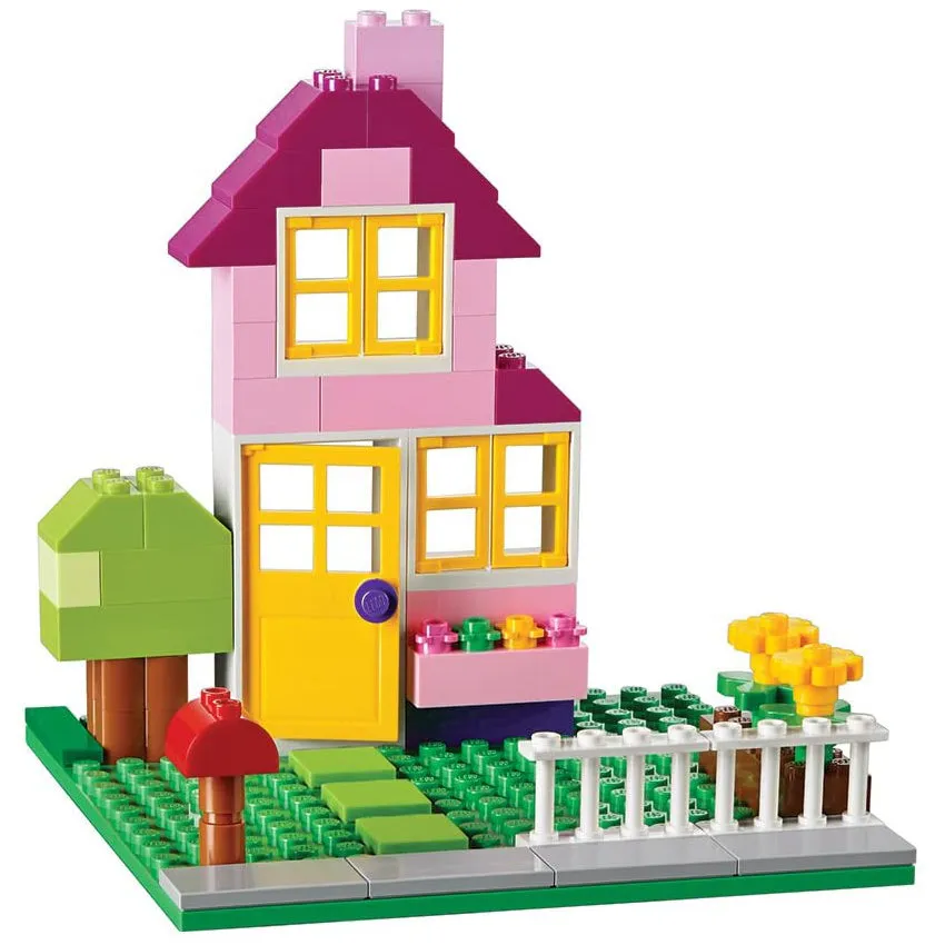 LEGO 10698 Classic Large Creative Brick Box (790 Pieces).