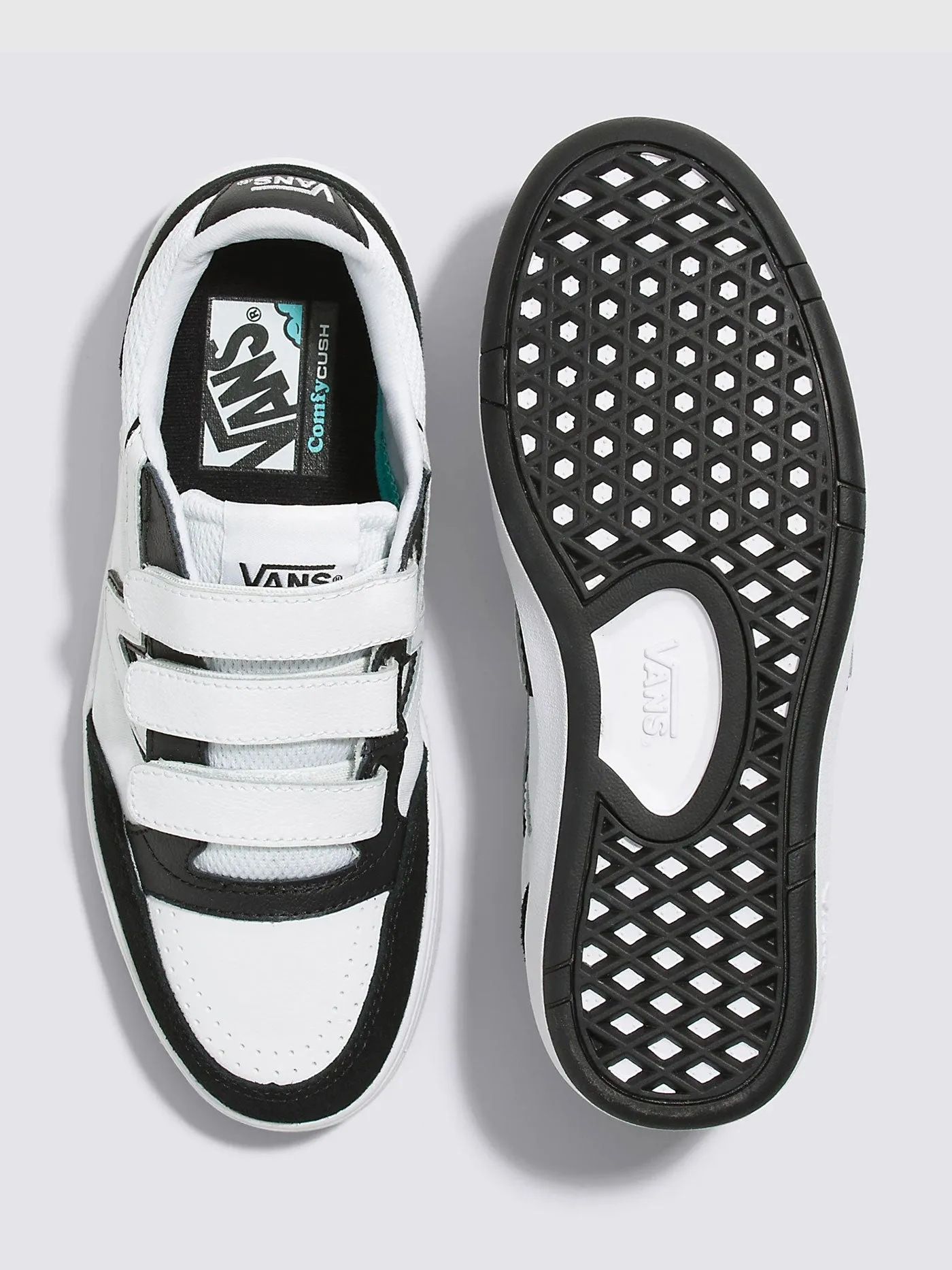 Lowland CC V Black/True White Shoes