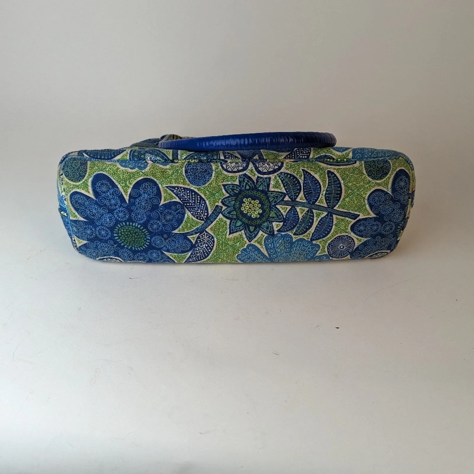 Vera Bradley Doodle Daisy Bag